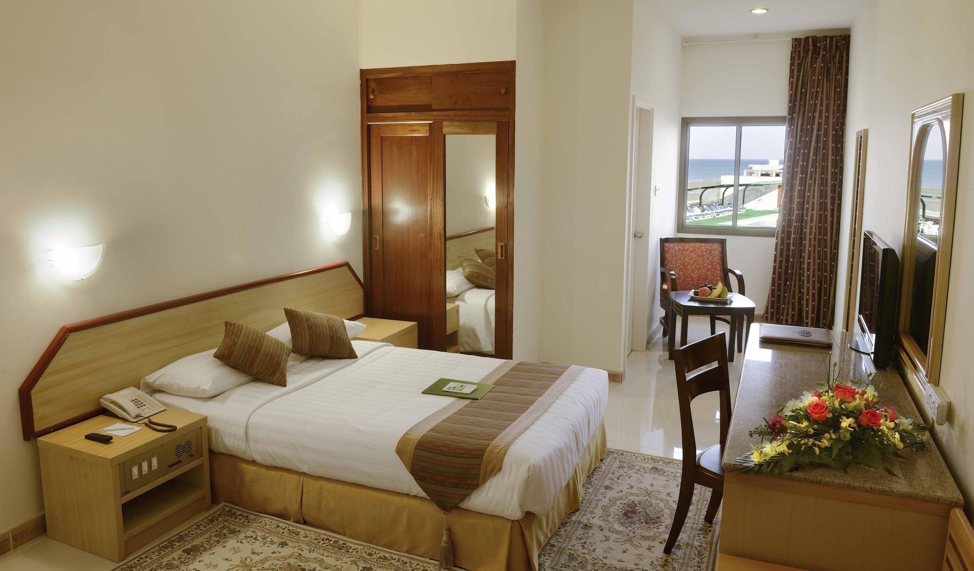 Resort Sur Beach Holiday Kültér fotó