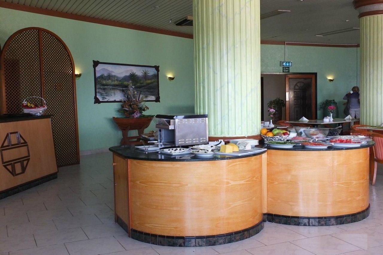 Resort Sur Beach Holiday Kültér fotó
